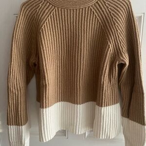 Banana Republic Tan and White Crew Neck Sweater with Ribbed Knit